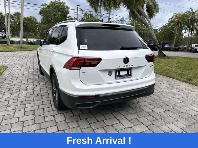 2022 Volkswagen Tiguan SE photo 21