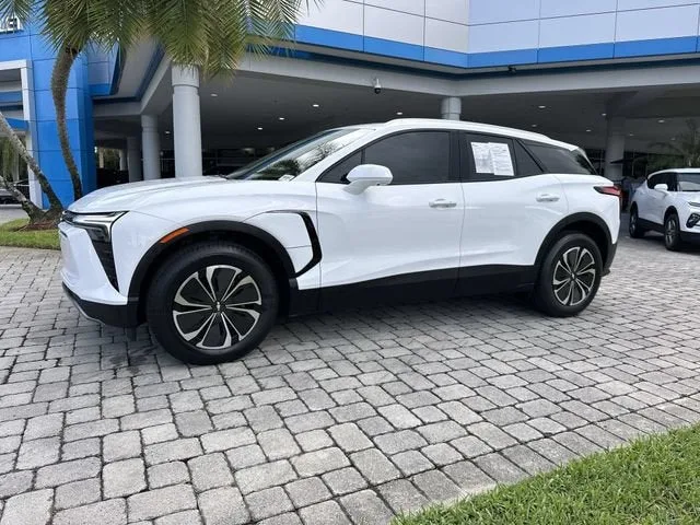 2024 Chevrolet Blazer EV LT photo 31