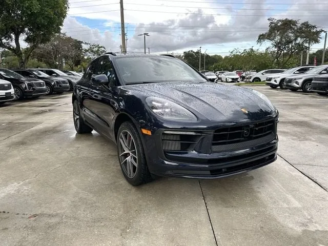 2023 Porsche Macan S photo 17