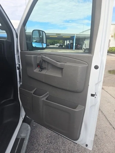 2025 Chevrolet Express Cargo WT photo 11