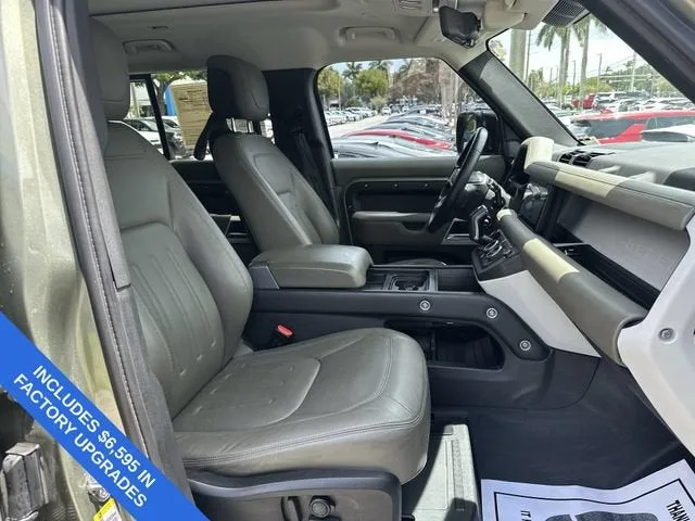 2020 Land Rover Defender HSE photo 29