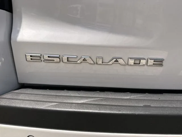 2018 Cadillac Escalade Premium Luxury photo 38