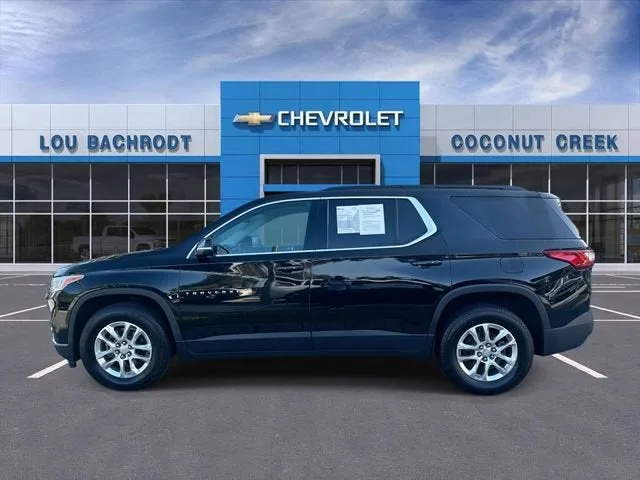 2021 Chevrolet Traverse LT Leather photo 5