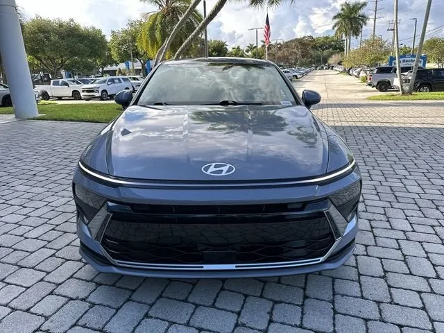 2025 Hyundai Sonata SE photo 18