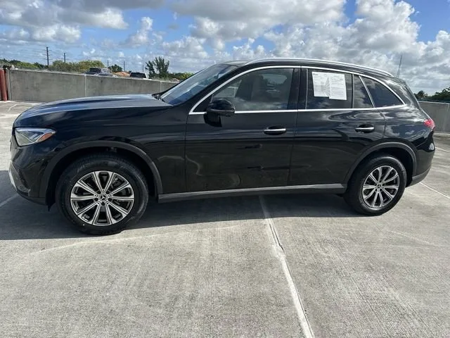 2023 Mercedes-Benz GLC GLC 300 photo 32