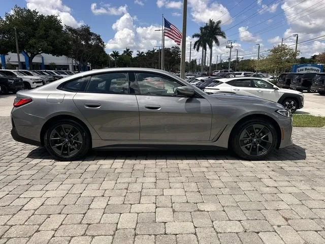 2023 BMW i4 eDrive35 photo 14