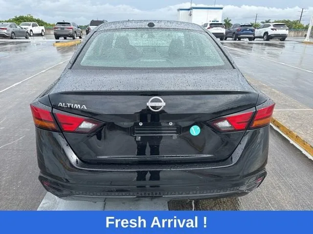2025 Nissan Altima S photo 15