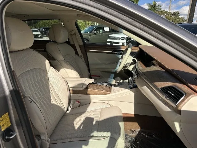 2021 Genesis G90 3.3T Premium photo 29