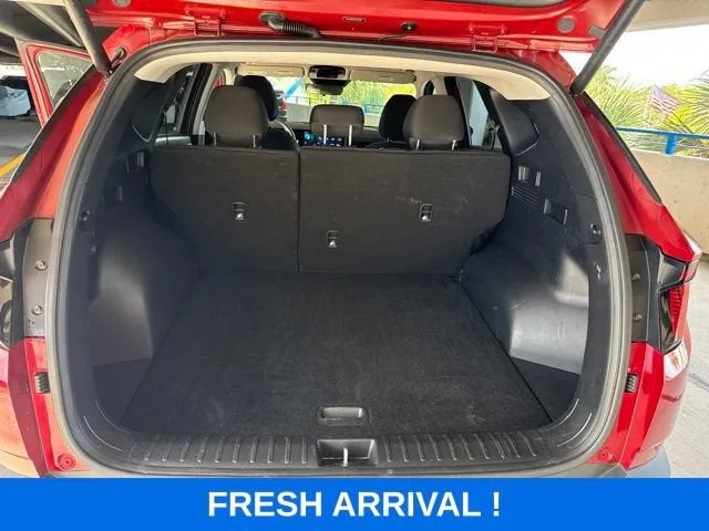 2025 Hyundai Tucson SEL photo 4