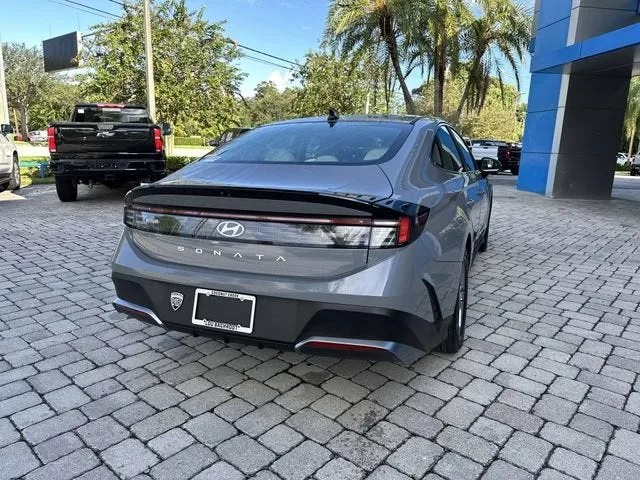 2025 Hyundai Sonata SE photo 37