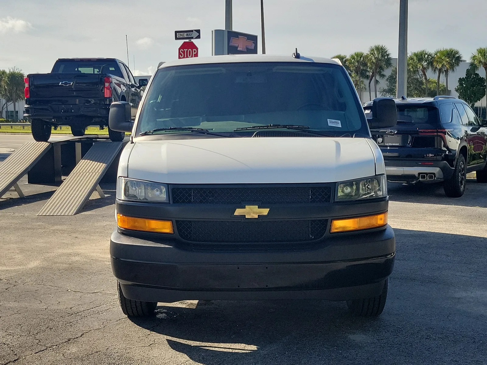 2025 Chevrolet Express Cargo WT photo 8