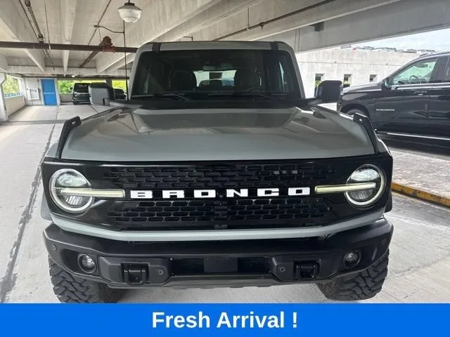 2023 Ford Bronco Base photo 18