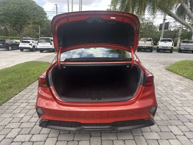 2024 Kia Forte LXS photo 28