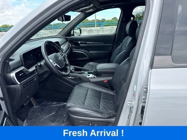 2023 Kia Telluride SX Prestige X-Pro photo 2