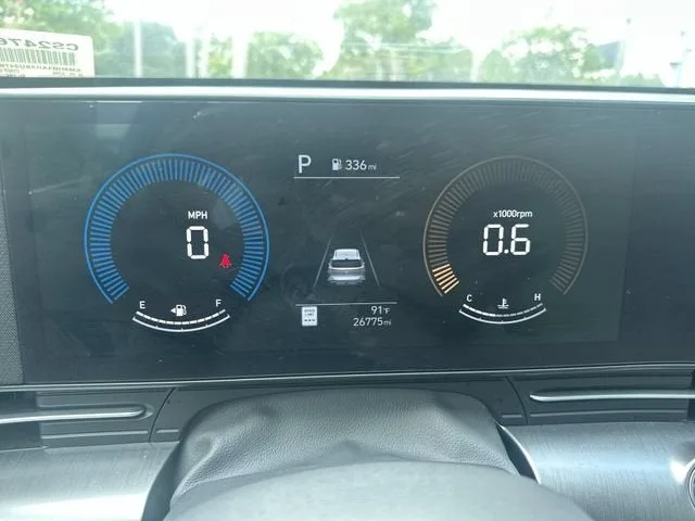 2025 Hyundai Kona SEL photo 26