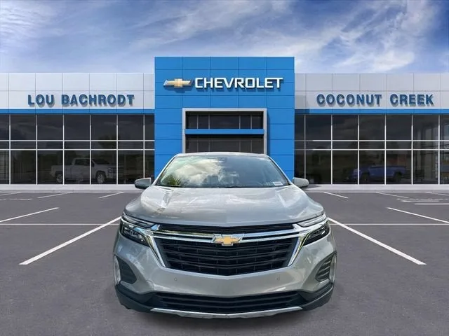 2024 Chevrolet Equinox LT photo 3