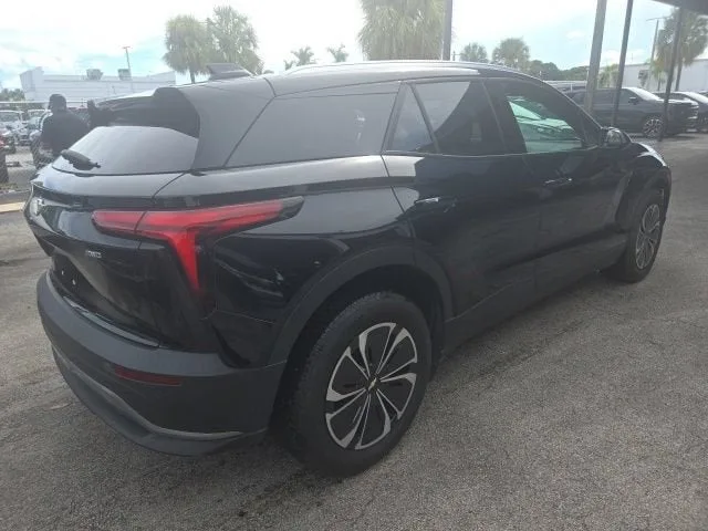 2024 Chevrolet Blazer EV LT photo 4