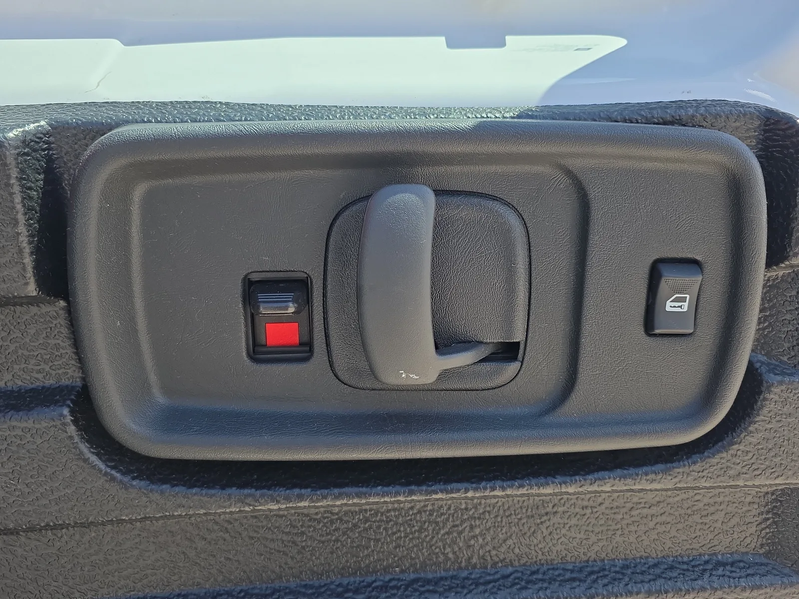2024 GMC Savana Cargo 2500 Work Van photo 15