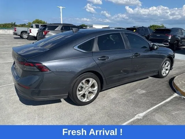 2023 Honda Accord Sedan LX photo 12