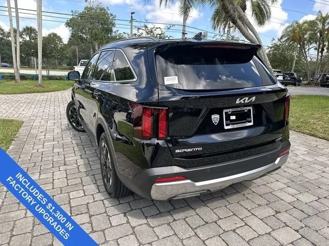2026 Kia Sorento S photo 12