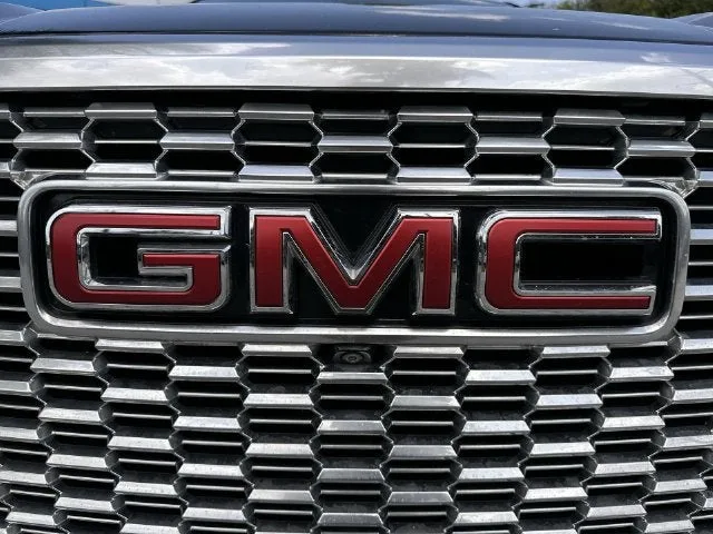 2023 GMC Yukon XL Denali photo 10