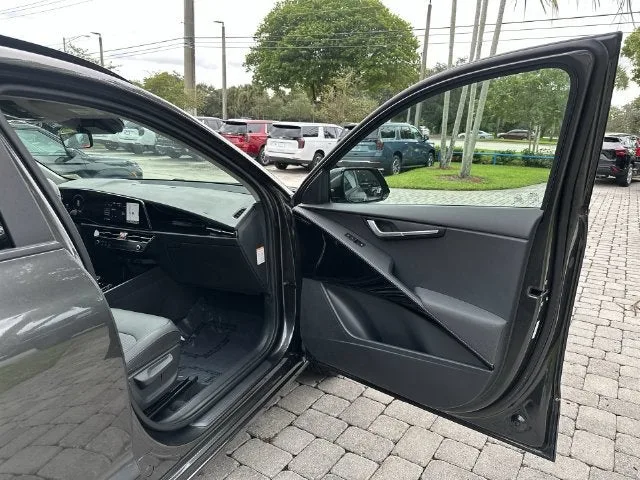 2024 Kia Niro EV Wind photo 23