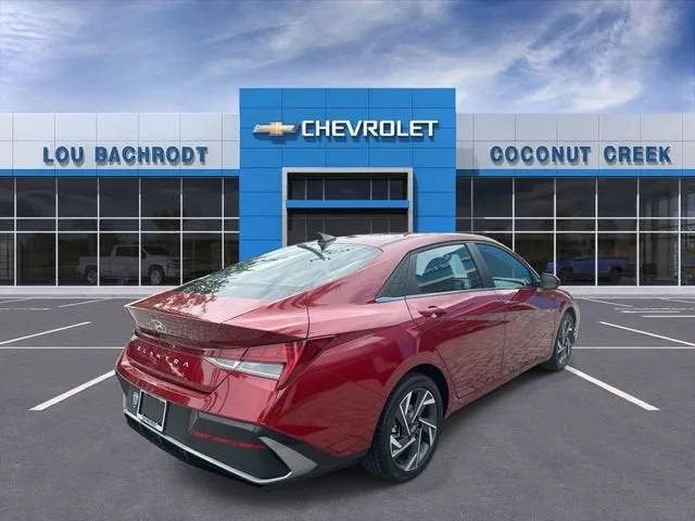 2025 Hyundai Elantra SEL Convenience photo 8