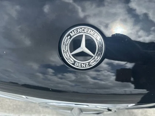 2022 Mercedes-Benz GLC GLC 300 photo 12