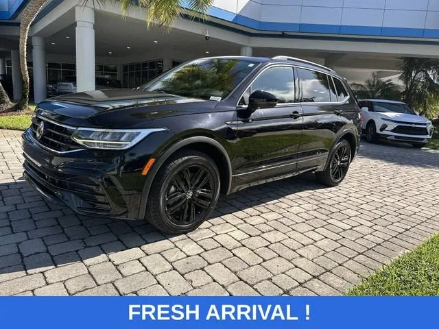 2022 Volkswagen Tiguan SE R-Line Black photo 21
