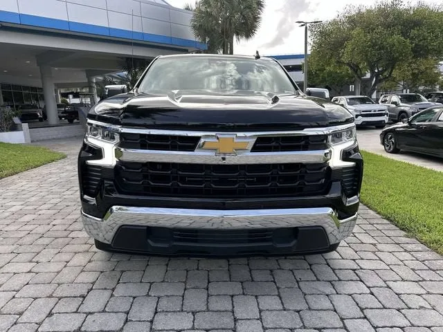2023 Chevrolet Silverado 1500 LT photo 19
