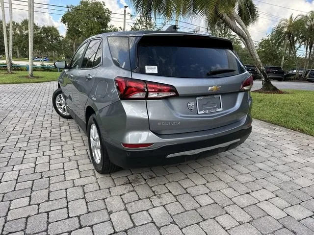 2024 Chevrolet Equinox LT photo 12