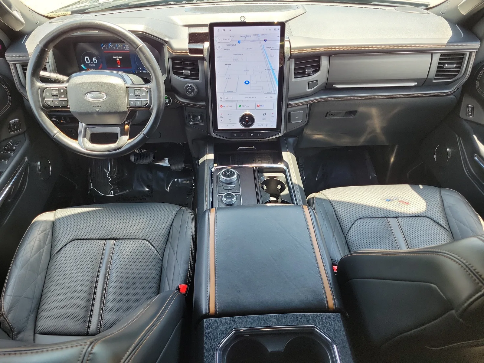 2023 Ford Expedition Platinum photo 18