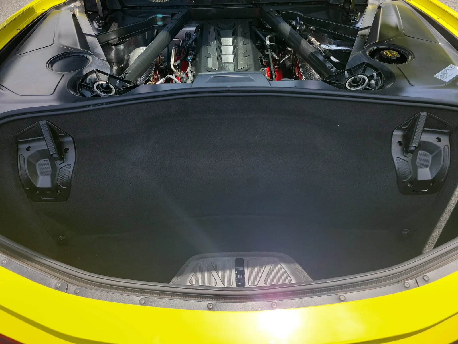 2024 Chevrolet Corvette Stingray 1LT photo 13