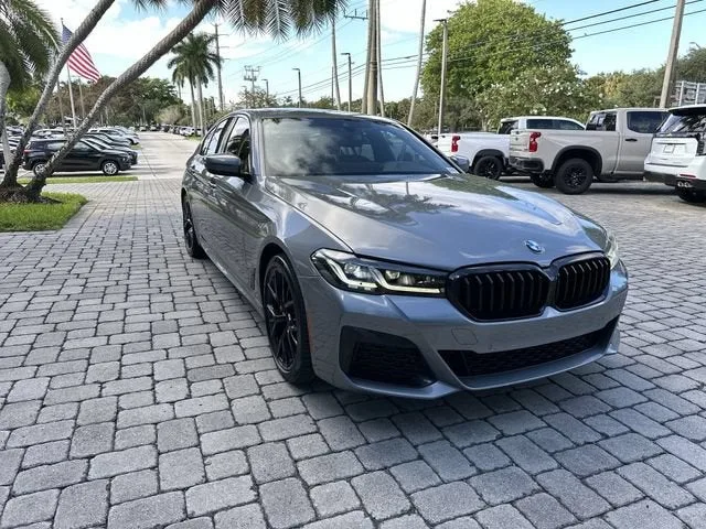 2023 BMW 5 Series 530i photo 17