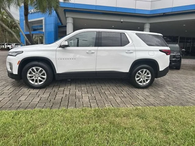 2023 Chevrolet Traverse LS photo 31