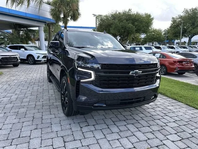 2024 Chevrolet Tahoe RST photo 17