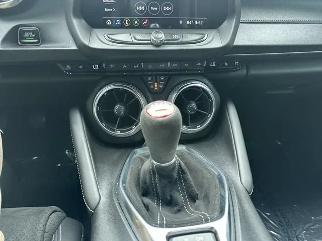2019 Chevrolet Camaro 2SS photo 24