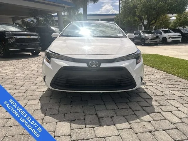 2024 Toyota Corolla LE photo 19