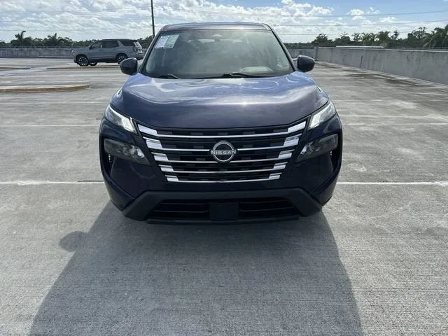 2024 Nissan Rogue SV photo 19