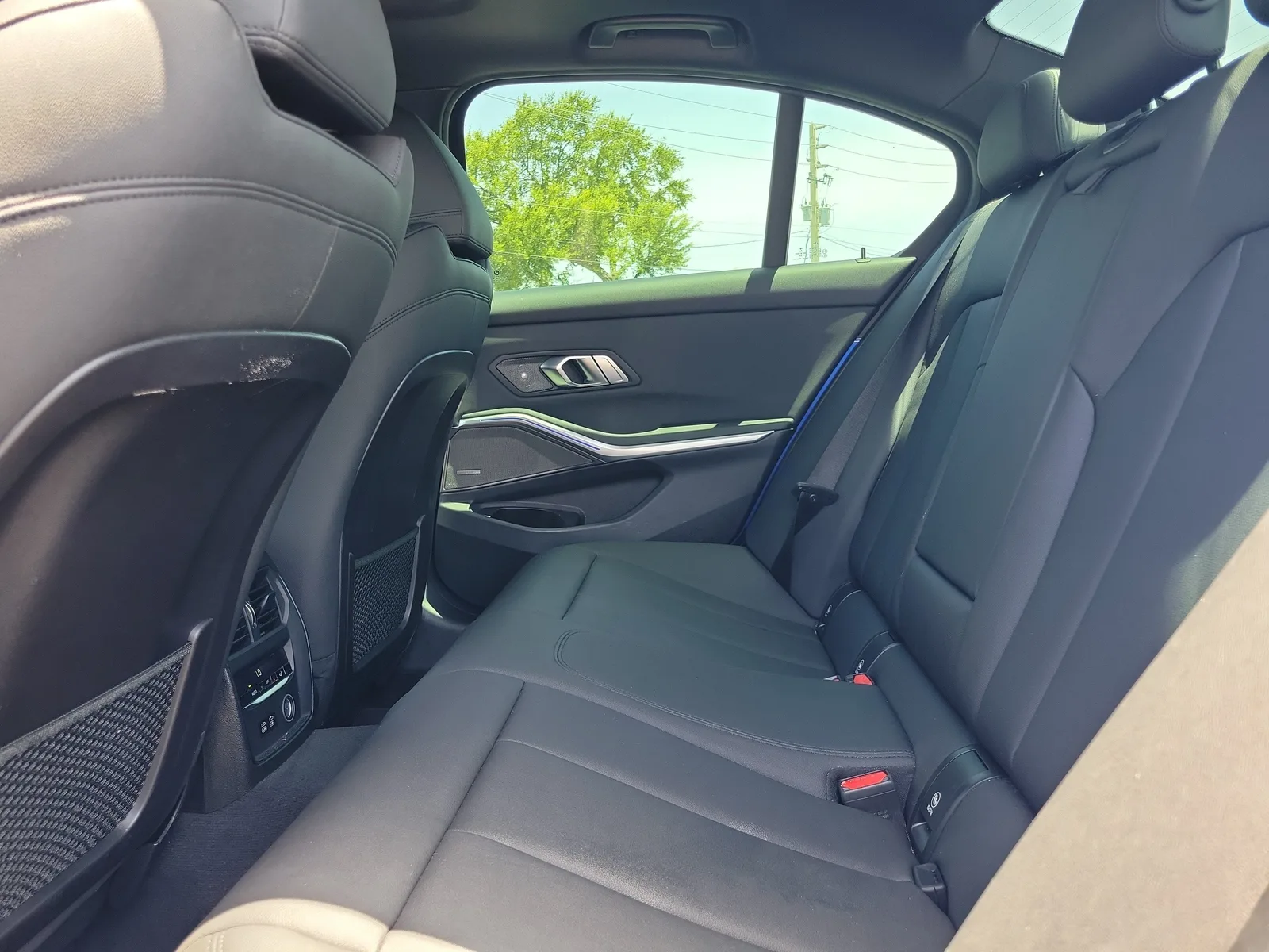 2020 BMW 3 Series 330i photo 13