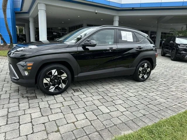 2025 Hyundai Kona SEL photo 21