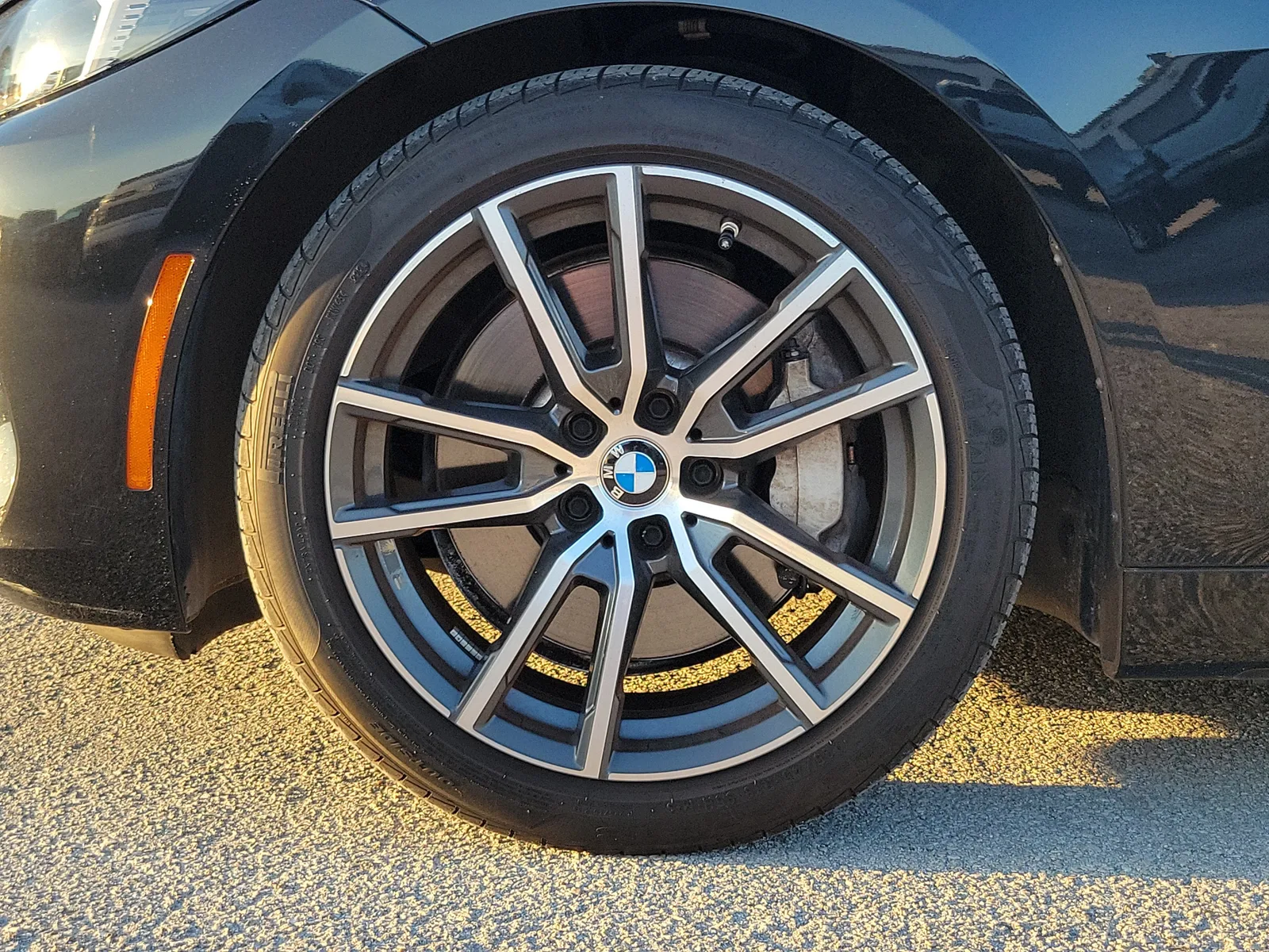 2025 BMW 4 Series 430i photo 2