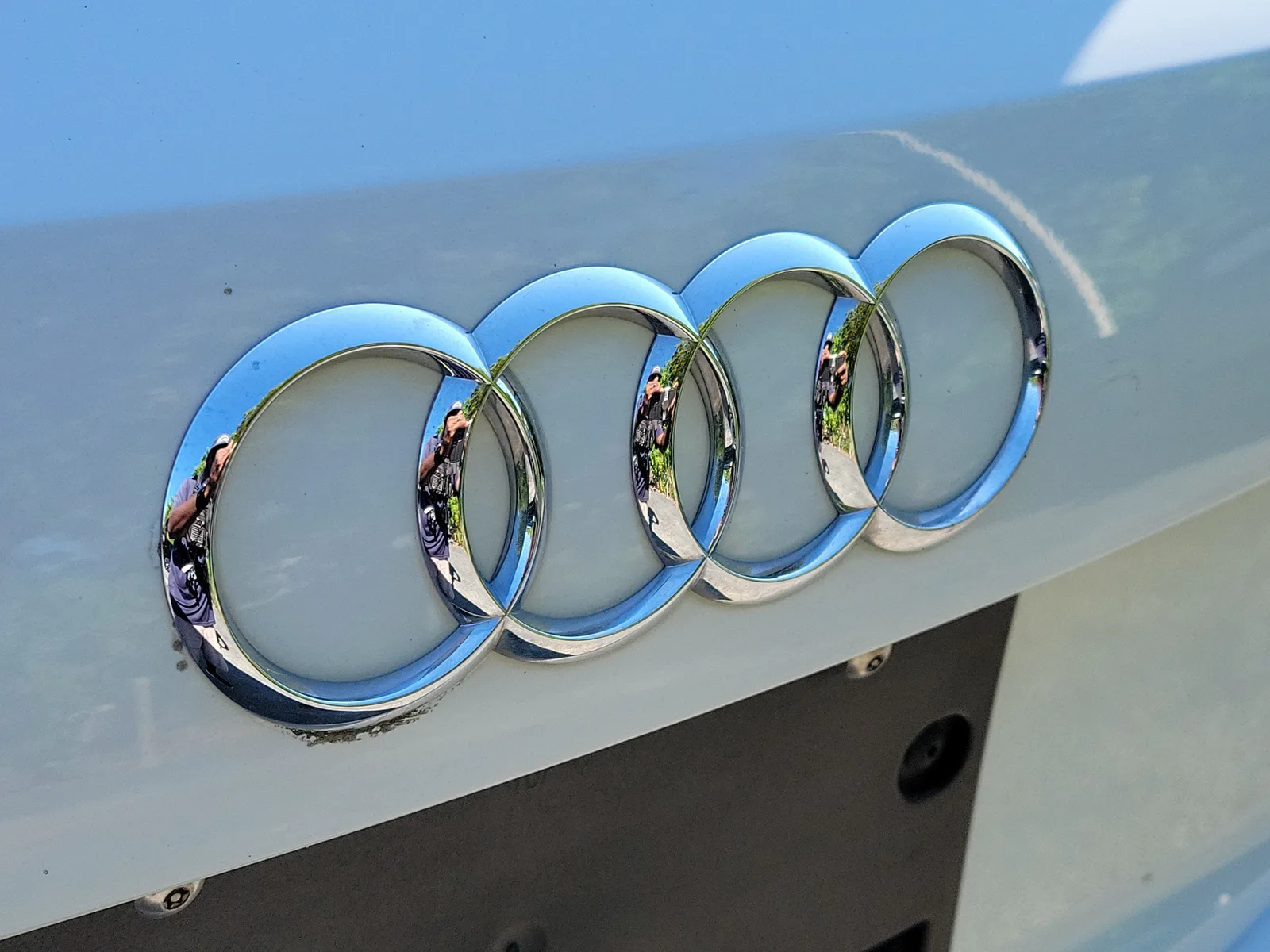 2025 Audi Q3 S line Premium photo 10