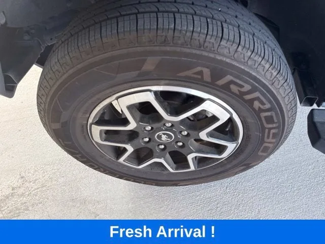 2022 Ford Bronco Base photo 21