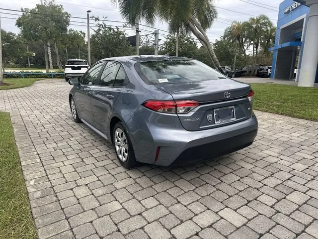 2024 Toyota Corolla LE photo 33