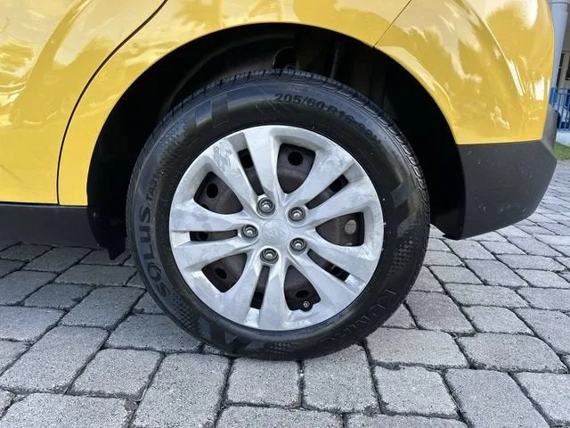 2020 Kia Soul LX photo 11