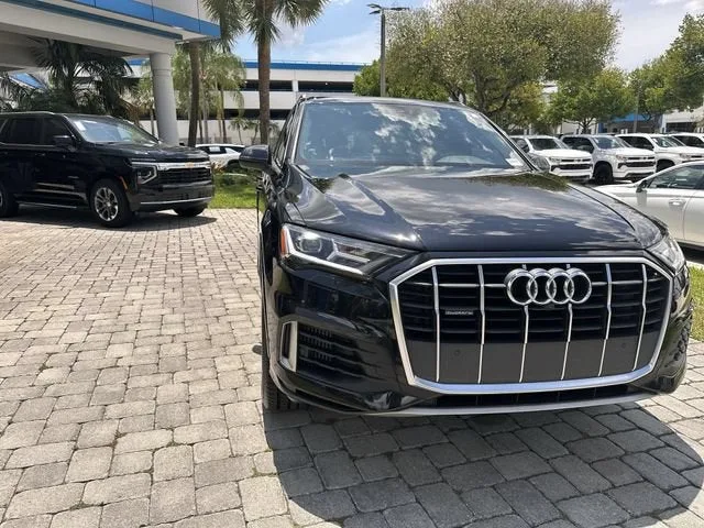 2021 Audi Q7 Premium Plus photo 17
