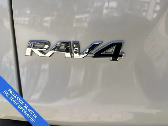 2021 Toyota RAV4 Limited photo 39