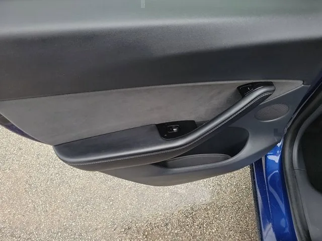 2020 Tesla Model Y Long Range photo 10