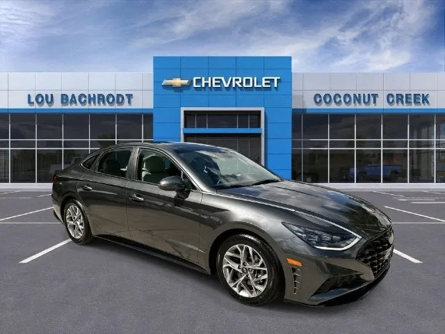 2023 Hyundai Sonata SEL photo 2